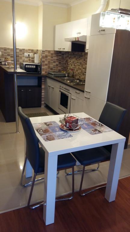 Isabell Apartments Gyor Luaran gambar